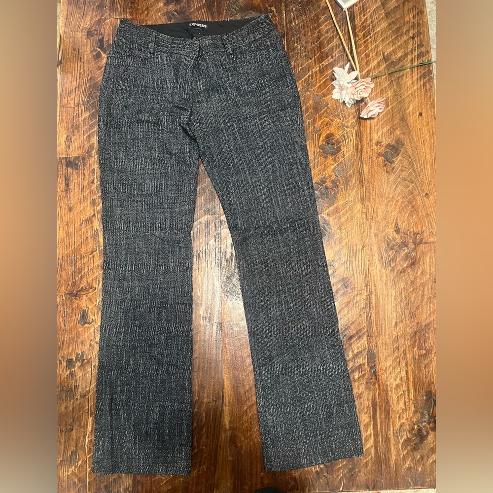 Express Columnist black tweed trouser. Straight leg. size 6R